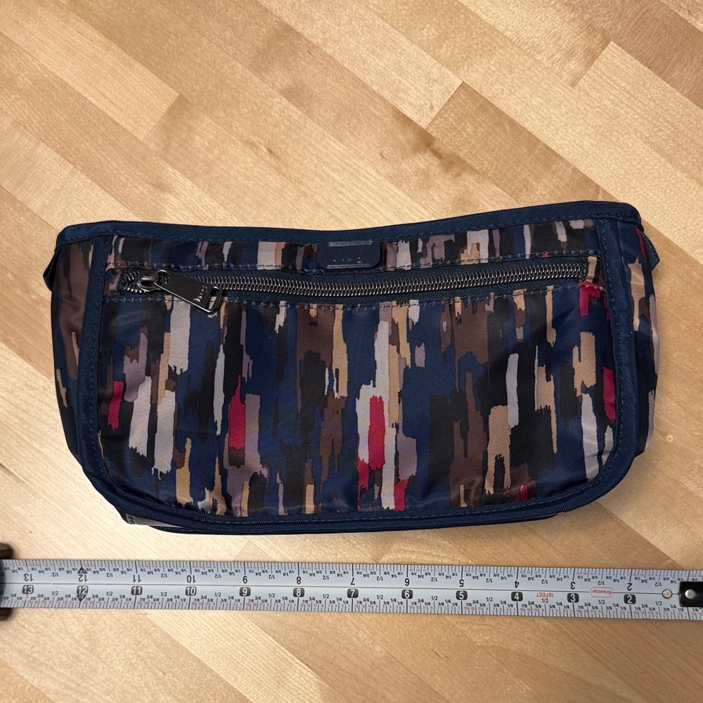 Lug Parasail Cosmetic Case Navy Makeup Bag Organizer Travel plastic lined liner